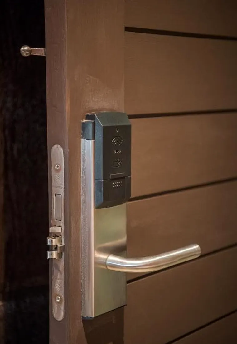 Electronic room access at Let's Zzz Bangkok